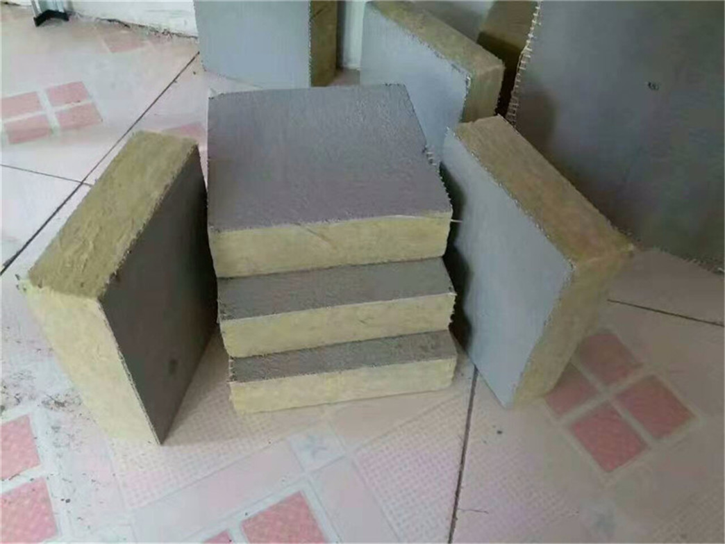 濰坊巖棉復(fù)合復(fù)合板廠家